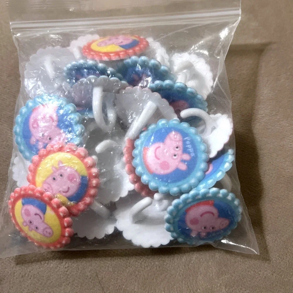 Decopac Peppa Pig & George 24 Count Party Favor Rings Cupcake Toppers‎
